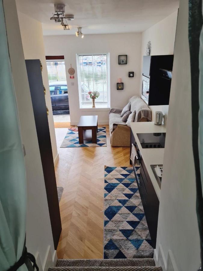 Апартаменти Penlea 1-Bed Flat With Harbour View In Tarbert Тарберт Екстер'єр фото